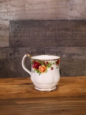 VINTAGE ROYAL ALBERT old country rose demitasse cup mug 1962